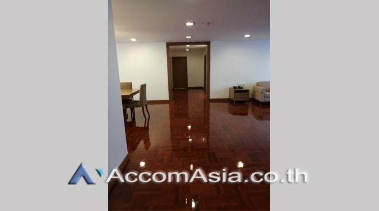 Luxurious and Comfortable living Apartment  3 Bedroom For Rent BTS Phr05
