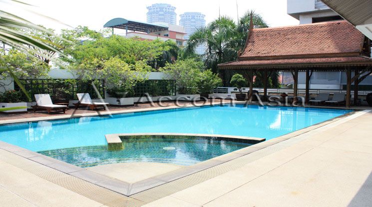 Thai Colonial Style Apartment  2 Bedroom For Rent BTS Chong Nonsi in S06