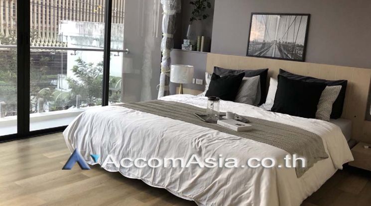Perfect Living In Bangkok Apartment  3 Bedroom For Rent BTS Phrom Phon03