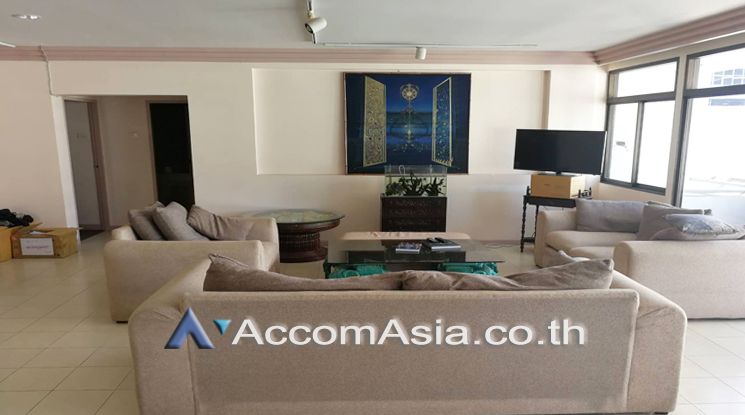 S.L.D Condominium  3 Bedroom For Rent BTS Sala Daeng - MRT Silom in Si01