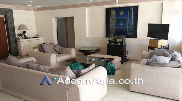 S.L.D Condominium  3 Bedroom For Rent BTS Sala Daeng - MRT Silom in Si03