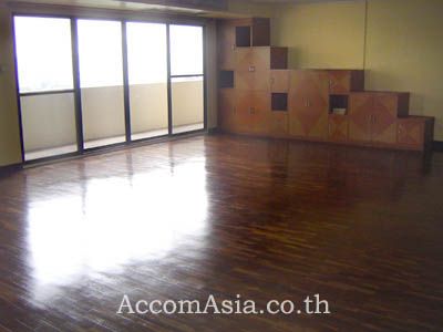 Casa Viva Condominium  3 Bedroom For Rent BTS Ekkamai in Sukhumvit Ban01