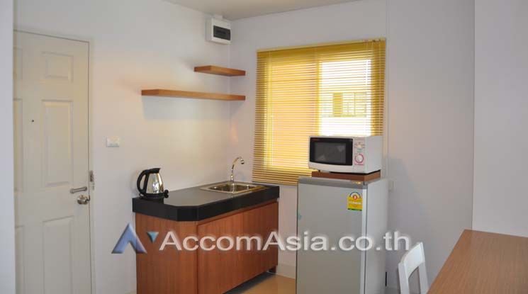 Low Rised Building Apartment  1 Bedroom For Rent BTS Thong Lo in Sukhu03