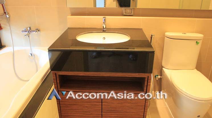 Perfect Living In Bangkok Apartment  3 Bedroom For Rent BTS Phrom Phon06