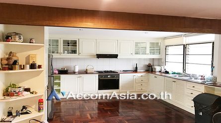 Townhouse  3 Bedroom For Rent BTS Ekkamai in Sukhumvit Bangkok02