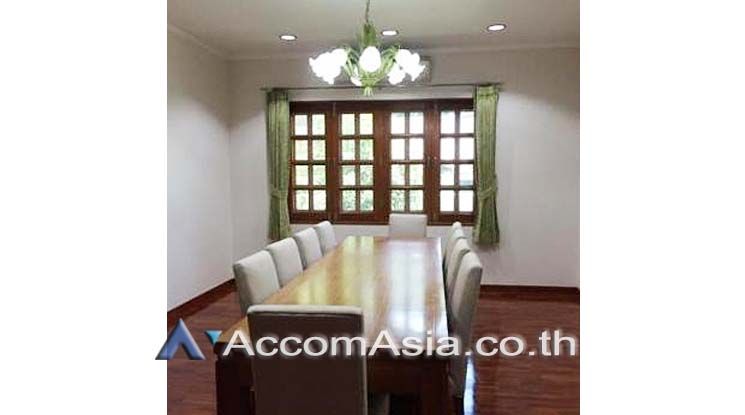 House  5 Bedroom For Rent BTS Phra khanong in Sukhumvit Bangkok03