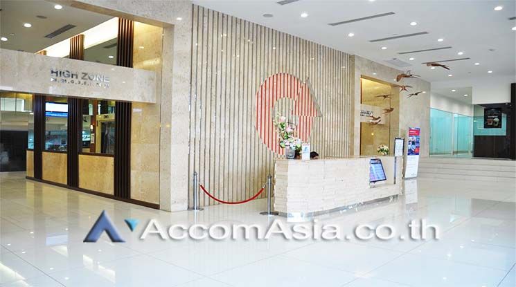 Chartered Square Building Office space For Rent BTS Surasak in NorthSa03