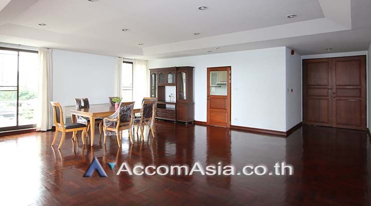 Penthouse | Greenery Space In Bangkok Apartment  3 Bedroom For Rent BT04