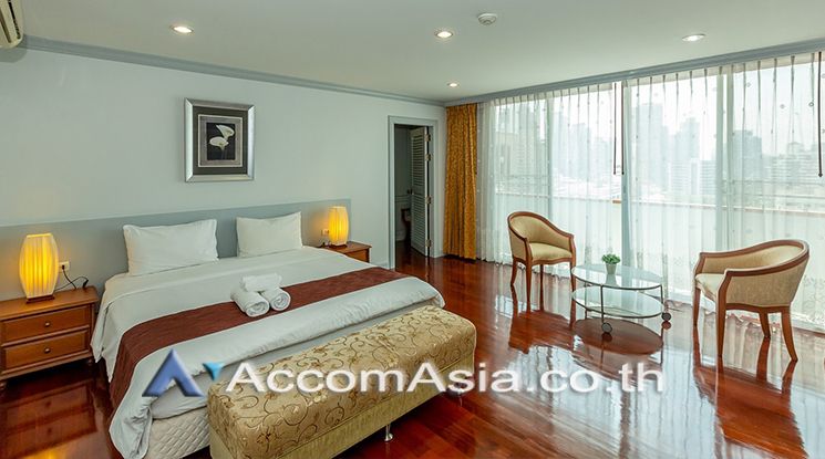 Superbly Balanced Combination Condominium  2 Bedroom For Rent BTS Thon03