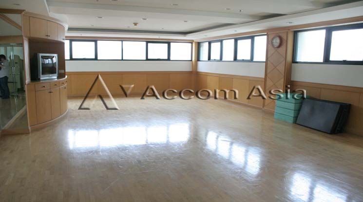 A Classic Style Apartment  3 Bedroom For Rent BTS Asok - MRT Sukhumvit06