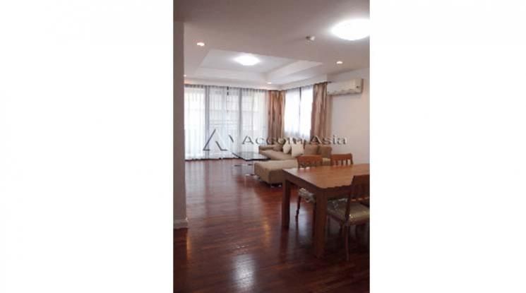 Easily walk to Rajadamri BTS. Apartment  2 Bedroom For Rent BTS Ratcha05
