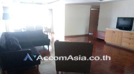Low rise Building Apartment  3 Bedroom For Rent MRT Lumphini in Sathor02
