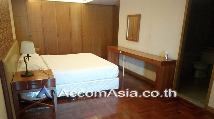 Low rise Building Apartment  3 Bedroom For Rent MRT Lumphini in Sathor06