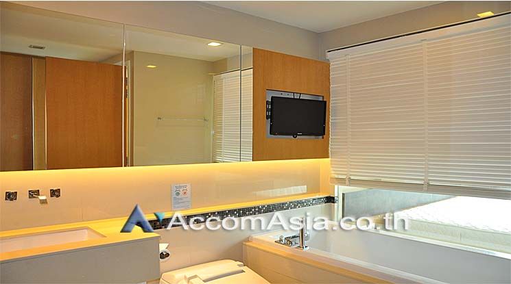 Low Rised Building Apartment  2 Bedroom For Rent BTS Thong Lo in Sukhu06