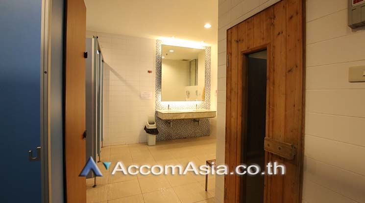 Kids Friendly Speac Apartment  4+1 Bedroom For Rent BTS Phrom Phong in03