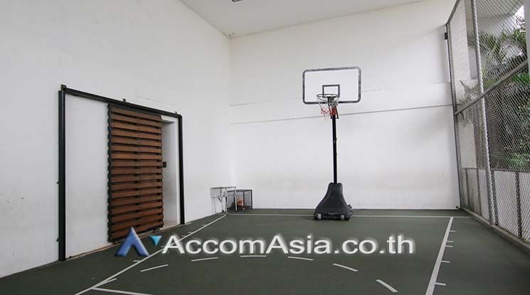 Kids Friendly Speac Apartment  4+1 Bedroom For Rent BTS Phrom Phong in05