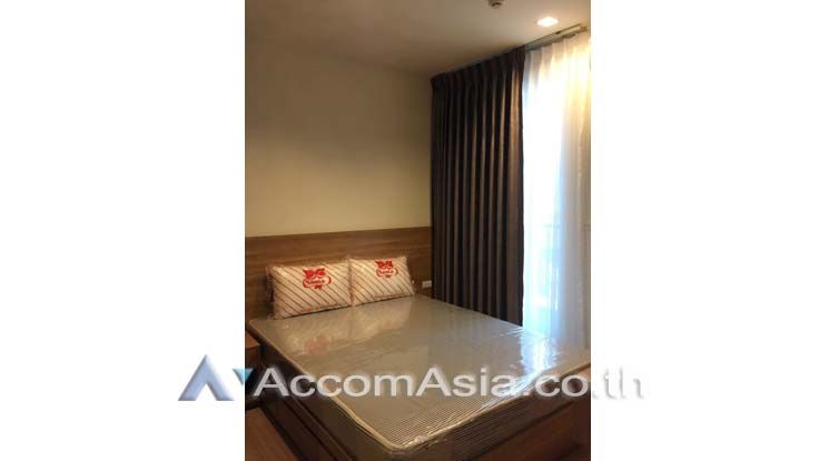 Rhythm Sathorn Condominium  1 Bedroom For Rent BTS Saphan Taksin in Sa03
