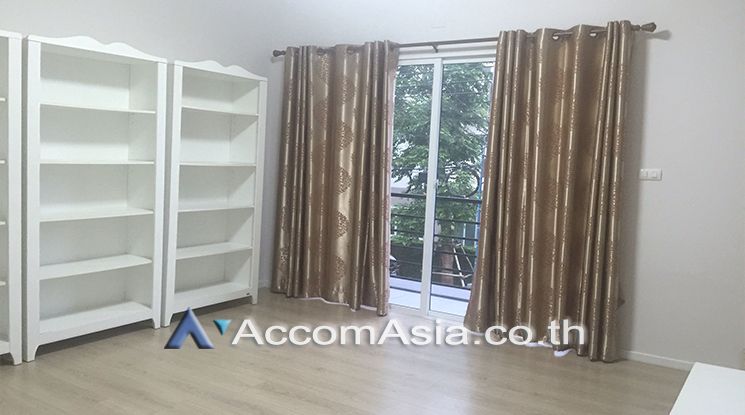 Townhouse  3 Bedroom For Rent BTS On Nut in Sukhumvit Bangkok06