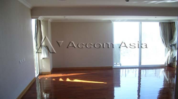 Kids Friendly Speac Apartment  4 Bedroom For Rent  in Sukhumvit Bangko05