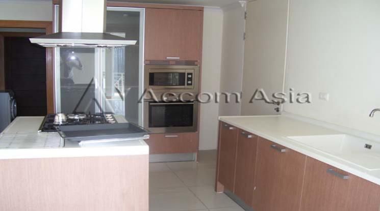 Kids Friendly Speac Apartment  4 Bedroom For Rent  in Sukhumvit Bangko06