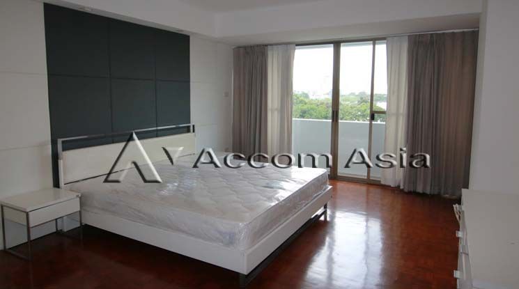 Family Apartment with Lake View Apartment  3 Bedroom For Rent BTS Asok03