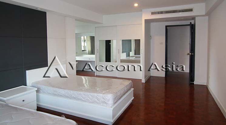 Family Apartment with Lake View Apartment  3 Bedroom For Rent BTS Asok06