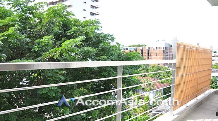 Comfortable for living Apartment  3 Bedroom For Rent BTS Thong Lo in S03