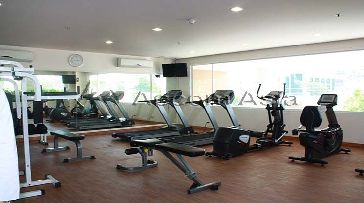 Fully Furnished Suites Apartment  3 Bedroom For Rent BTS Phrom Phong i03