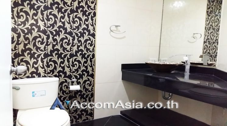 Kallista Mansion Condominium  3+1 Bedroom For Rent BTS Nana in Sukhumv03