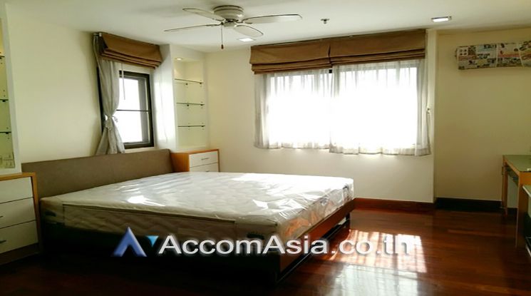Kallista Mansion Condominium  3+1 Bedroom For Rent BTS Nana in Sukhumv05
