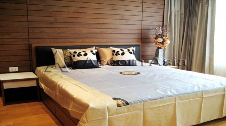 The Emporio Place Condominium  1 Bedroom For Rent BTS Phrom Phong in S06