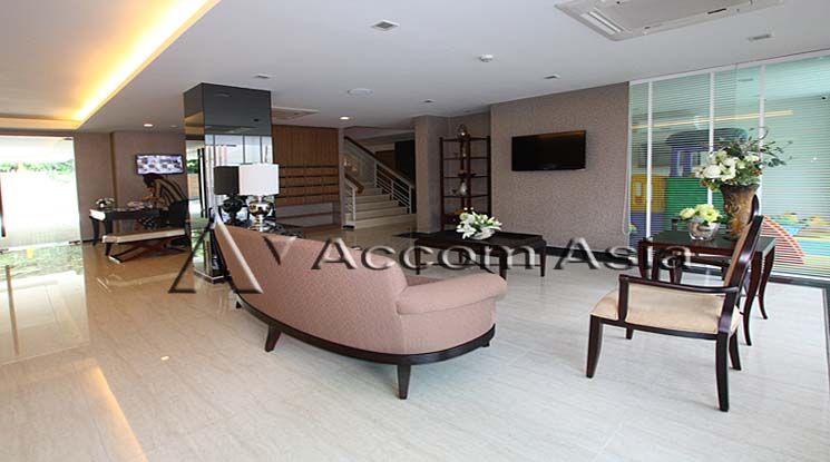 Low Rised Building Apartment  2 Bedroom For Rent BTS Thong Lo in Sukhu04
