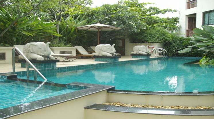 Boutique living style Apartment  2 Bedroom For Rent BTS Asok - MRT Suk04