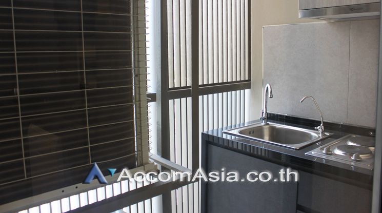 Modern Apartment Apartment  4 Bedroom For Rent BTS Phrom Phong in Sukh05