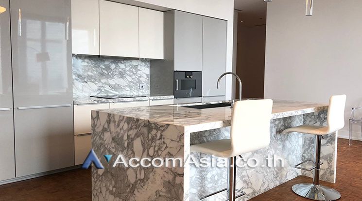 The Ritz-Carlton Residences Condominium  3 Bedroom For Rent BTS Chong05