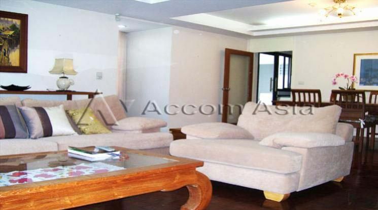 Peaceful In Sukhumvit Apartment  3 Bedroom For Rent BTS Phrom Phong in05