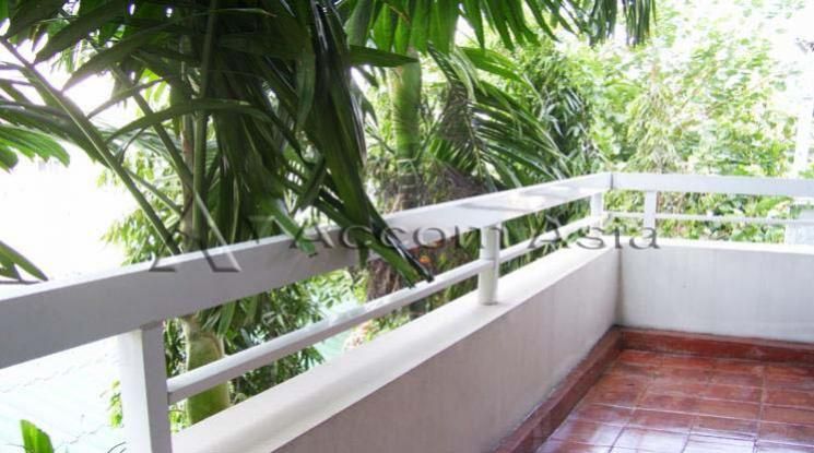 Peaceful In Sukhumvit Apartment  3 Bedroom For Rent BTS Phrom Phong in06