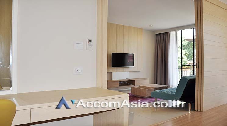 Low rise Building Apartment  1 Bedroom For Rent BTS Thong Lo in Sukhum06