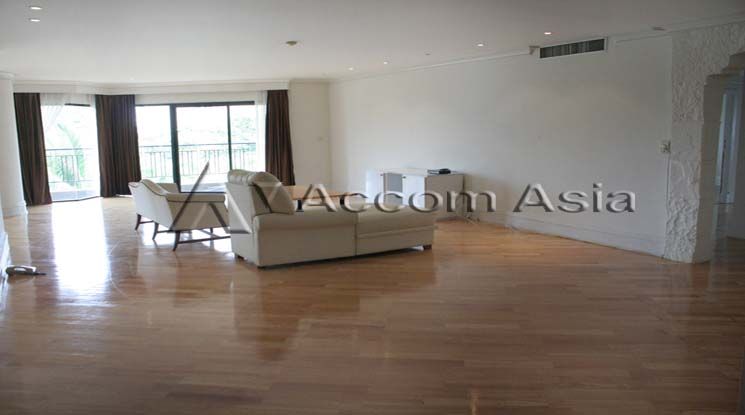 The unparalleled living place Apartment  3 Bedroom For Rent BTS Phrom01