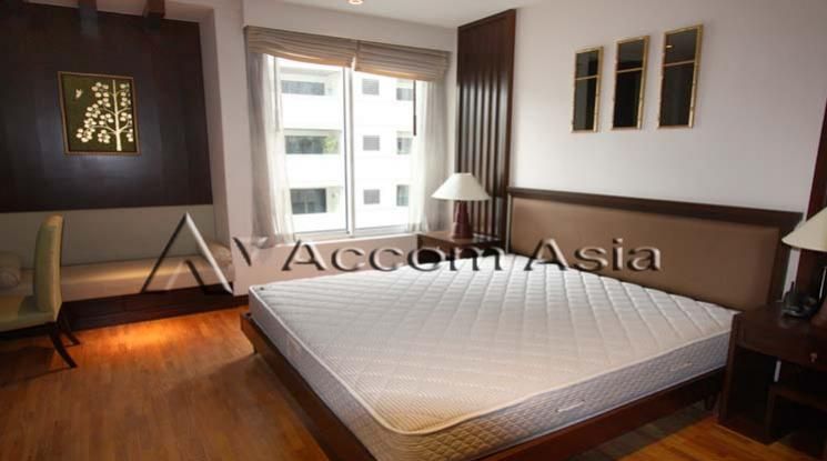 Langsuan Ville Condominium  1 Bedroom For Rent BTS Chitlom in Ploenchi03