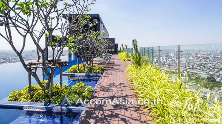 Urbano Absolute Condominium  3 Bedroom For Rent BTS Saphan Taksin in P06
