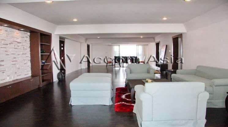 Family Apartment with Lake View Apartment  3 Bedroom For Rent BTS Asok01