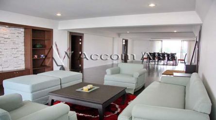 Family Apartment with Lake View Apartment  3 Bedroom For Rent BTS Asok02