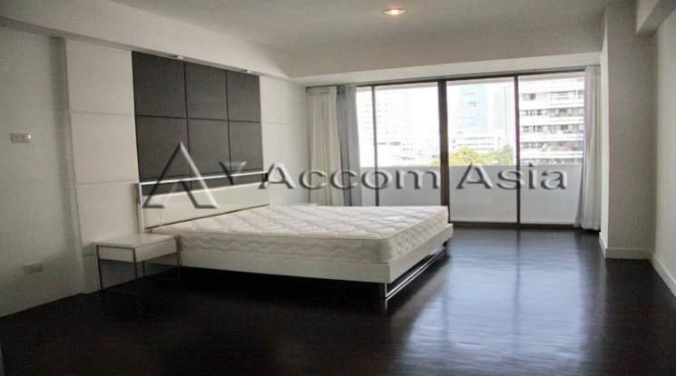 Family Apartment with Lake View Apartment  3 Bedroom For Rent BTS Asok03