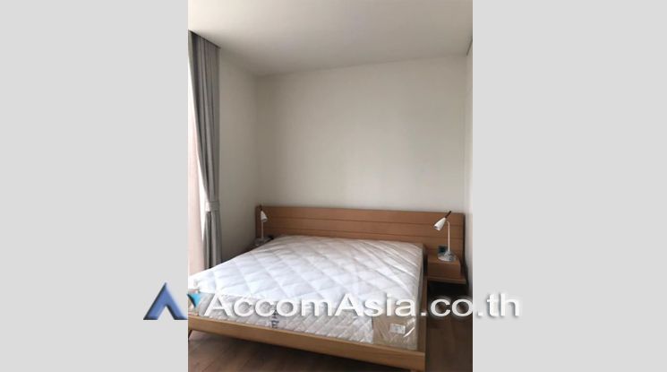 Park 24 Condominium  2 Bedroom For Rent BTS Phrom Phong in Sukhumvit B05