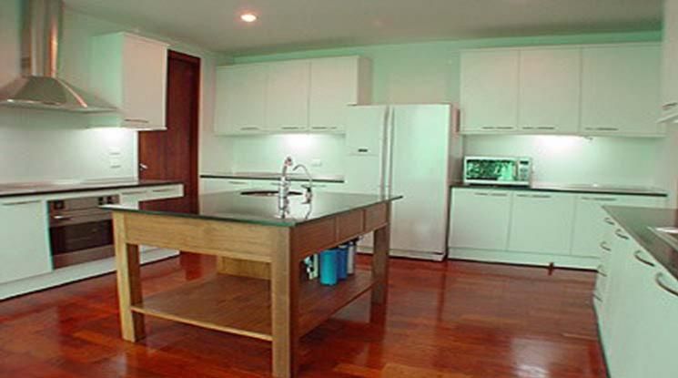 Nice Terrace &amp; Unique design Apartment  4 Bedroom For Rent BTS Sur04