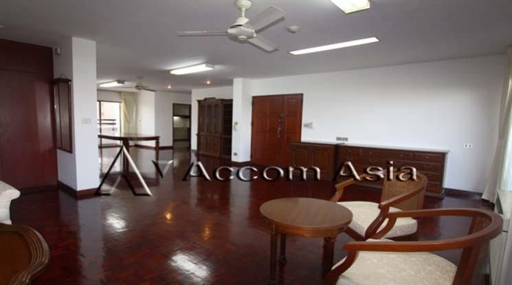 Suite For Family Apartment  3 Bedroom For Rent  in Sukhumvit Bangkok03
