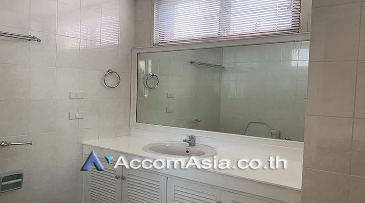 "Huge Terrace, Duplex, Penthouse | Pet friendly - High rise Apartment A"05