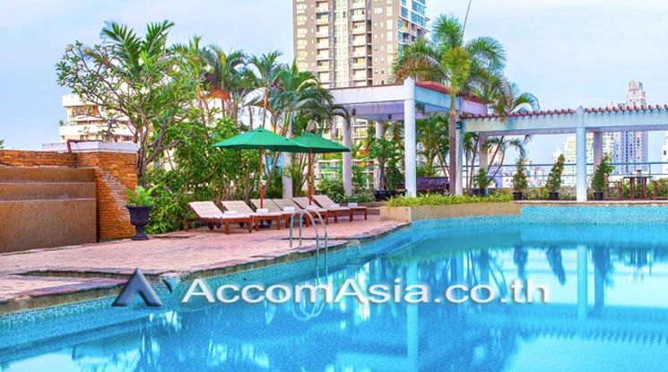 The Conveniented Located Residence Apartment  2 Bedroom For Rent BTS P03