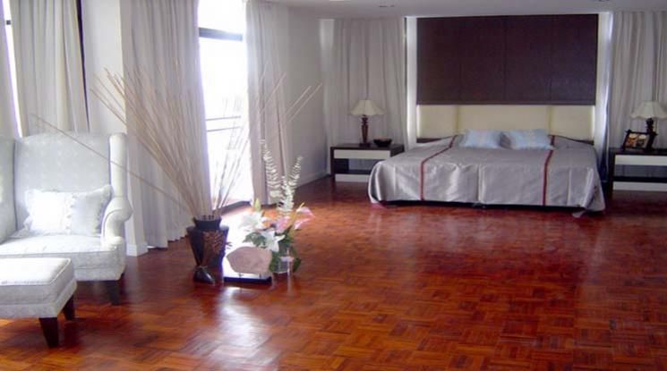 Peaceful In Sukhumvit Apartment  3 Bedroom For Rent BTS Phrom Phong in05